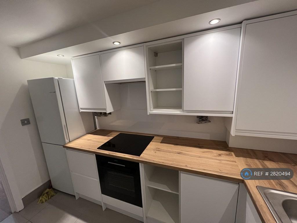 Newly Renovated Kitchen