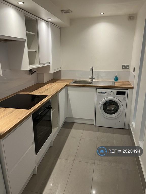 Newly Renovated Kitchen
