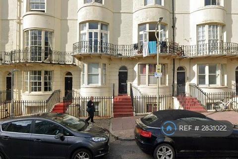1 bedroom flat to rent, Regency Square, Brighton, BN1