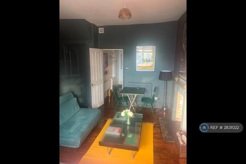 1 bedroom flat to rent, Regency Square, Brighton, BN1