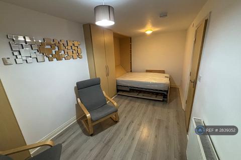 undefined, Edge Lane, Manchester, M21