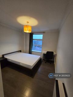 2 bedroom flat to rent, Burrhill Court, London, SE16