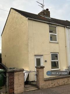 2 bedroom semi-detached house to rent, Englands Lane, Gorleston, NR31