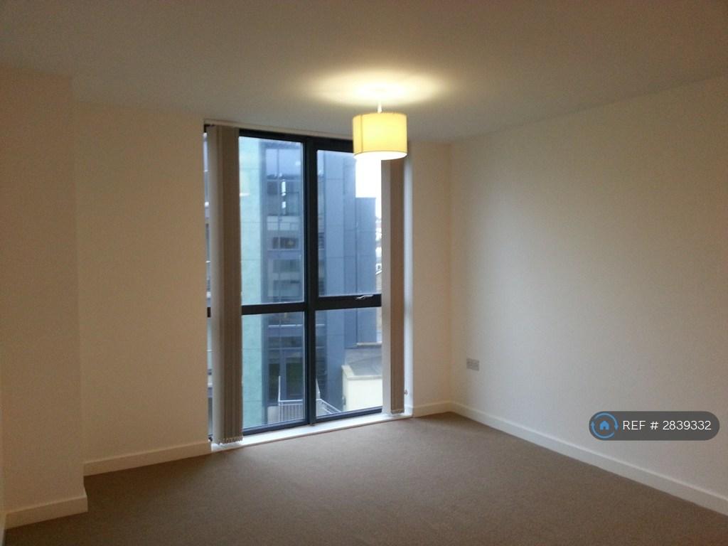Living Room &amp; Dinner Area