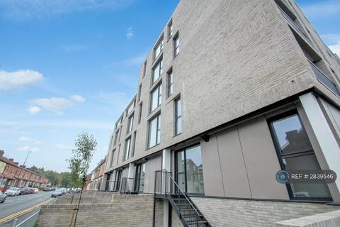 2 bedroom flat to rent, Crossbank House, Salford, M7