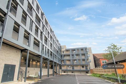 2 bedroom flat to rent, Crossbank House, Salford, M7