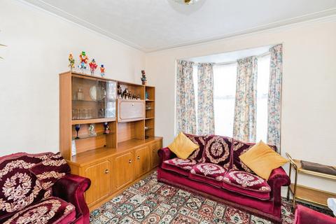 3 bedroom terraced house for sale, Milton Road, Polygon, Southampton, Hampshire, SO15