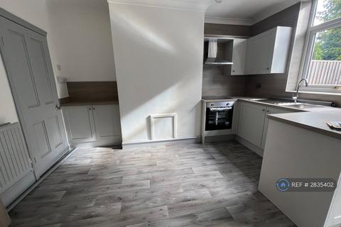 3 bedroom terraced house to rent, Cadman St, Sheffield, S20