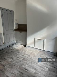 3 bedroom terraced house to rent, Cadman St, Sheffield, S20