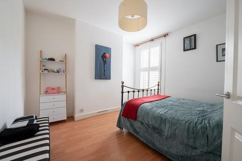undefined, Warren Road, London E10