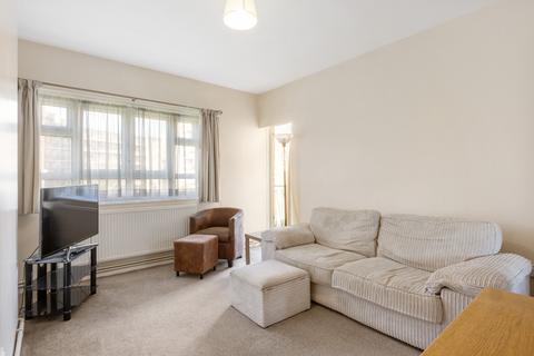 Horne Way, London, SW15