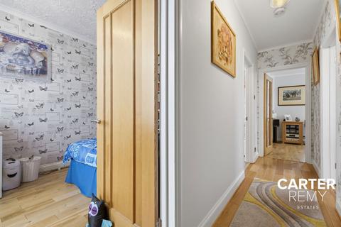 undefined, Pound Lane, Bowers Gifford, SS13