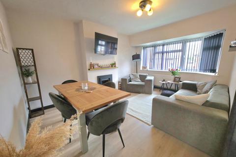 3 bedroom maisonette for sale, Mitchell Road, Warwickshire CV12