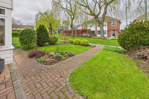 3 bedroom semi-detached house for sale, Dahlia Way, Tyne and Wear NE31
