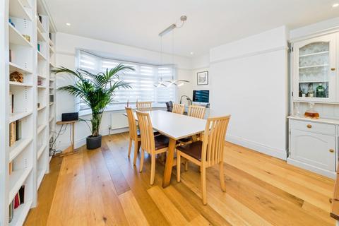 4 bedroom semi-detached house for sale, Oathall Avenue, Haywards Heath