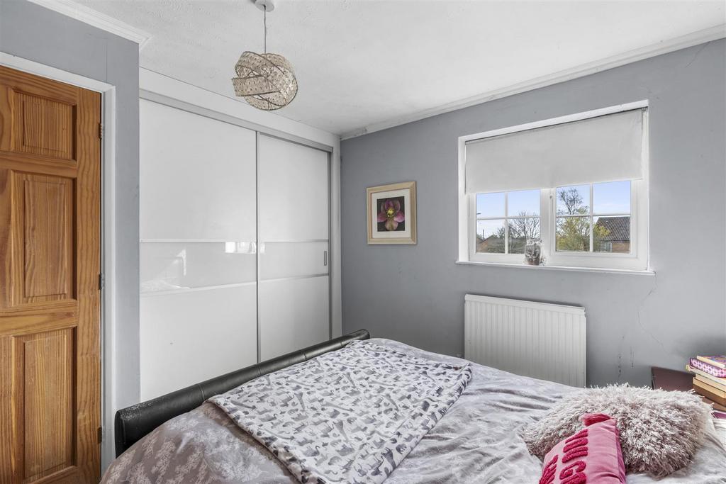 42 Lansdowne Way, HP11 1 TN-2.jpg