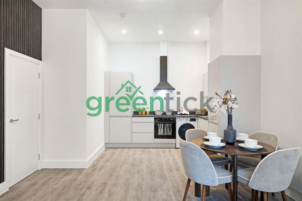 2 bed THE STOW, HARLOW - cc LQDRi Q2 In Nzum QXj ET.jpg