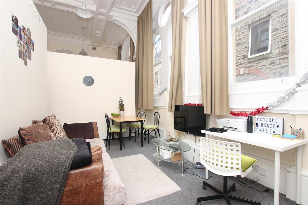 Living room.JPG