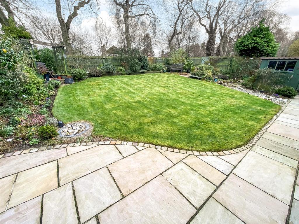 Rear Garden (3).jpg