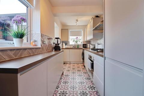 3 bedroom semi-detached house for sale, Oakdene Grove, Newcastle
