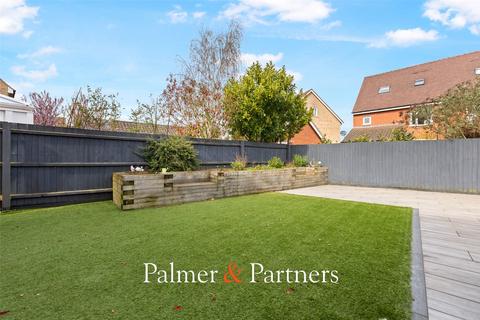 4 bedroom detached house for sale, Lungley Rise, Colchester, Essex, CO2