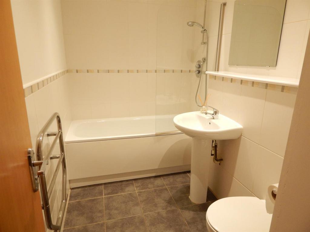 Regency Court, 7 Waterloo Road, Stalybridge SK15 2