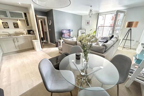 2 bedroom apartment for sale, Worsdell Drive, Gateshead, Tyne and Wear, NE8 2FA