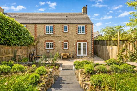 3 bedroom semi-detached house for sale, Treffry Road, Truro TR1