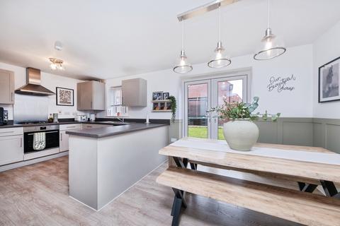 4 bedroom house for sale, Uttoxeter Way, Towcester, Northamptonshire, NN12