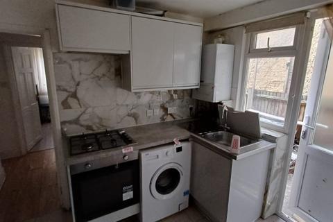 undefined, Perry Hill, LONDON