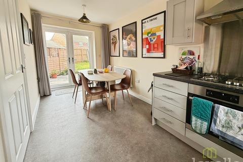 3 bedroom semi-detached house for sale, Peatman Close, Waddington LN5