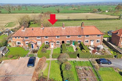 4 bedroom terraced house for sale, Sunnyside Gardens, Burton Leonard, HG3