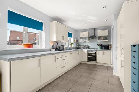 4 bedroom detached house for sale, Spoonbill Rise, Berkshire RG12