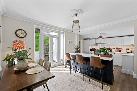 3 bedroom detached house for sale, Hilltop Road, Whyteleafe CR3