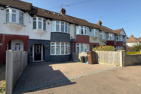 4 bedroom terraced house for sale, Woodlands Road, Gillingham ME7