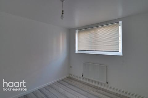 undefined, Simons Walk, NORTHAMPTON