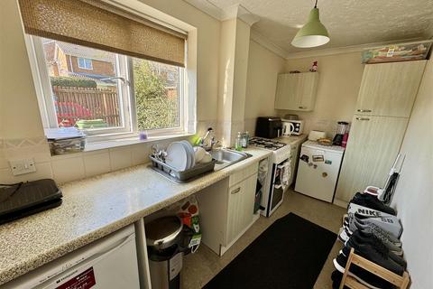 2 bedroom end of terrace house for sale, Foxdale Drive, Brierley Hill