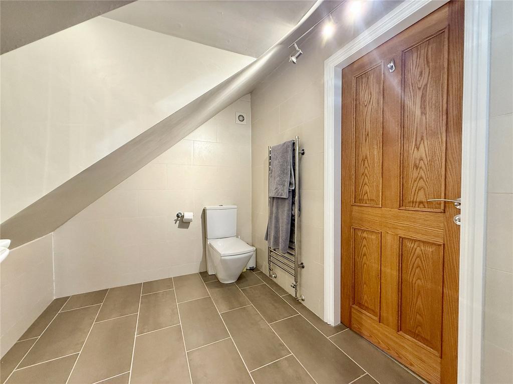 Master Ensuite