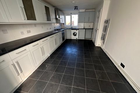 undefined, Chesterton Way, Tilbury, RM18