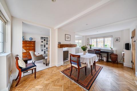 undefined, Upper Ham Road, Richmond, TW10