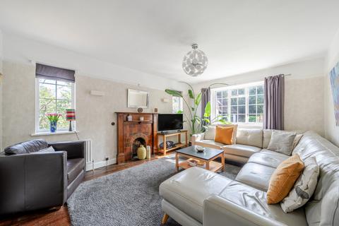 undefined, Wych Hill, Woking, GU22