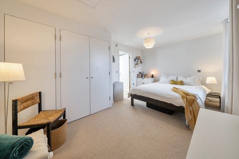 2 bedroom flat for sale, Trinity Crescent, Tooting Bec, London, SW17