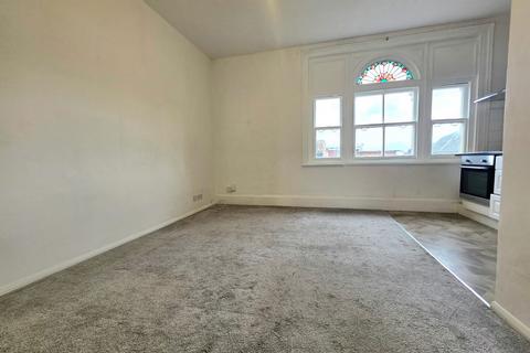 1 bedroom apartment to rent, High Street, Bromley, BR1