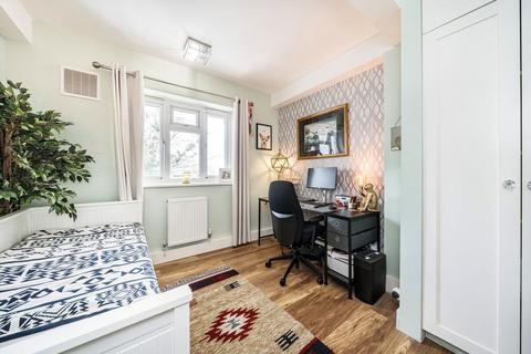2 bedroom flat for sale, Deepdene Gardens, London SW2