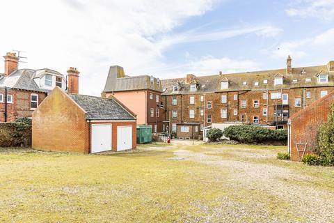 undefined, Two Bedroom Apartment with Sea Views in Hunstanton