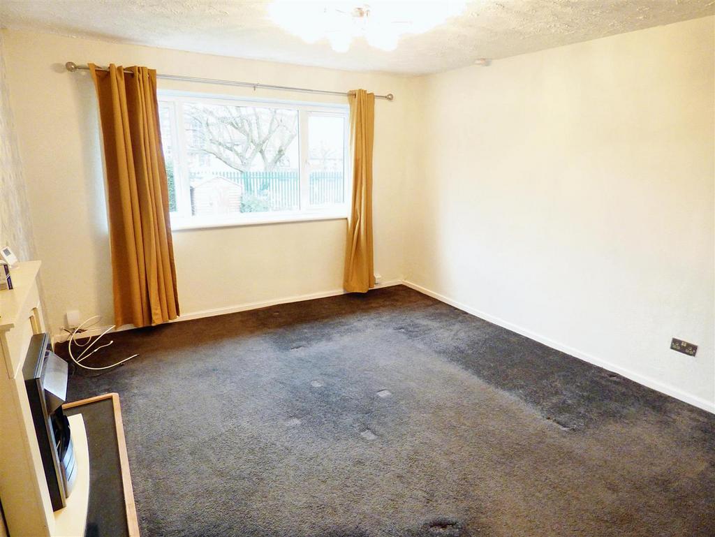 Lounge 1.jpg