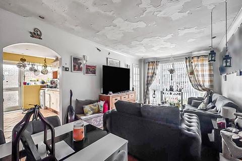 undefined, Bodiam Avenue, Gloucester GL4