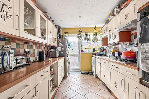 undefined, Bodiam Avenue, Gloucester GL4