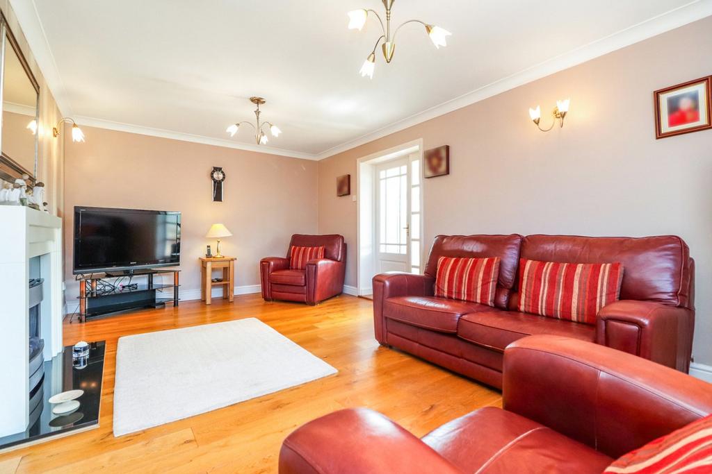 Dining Lounge