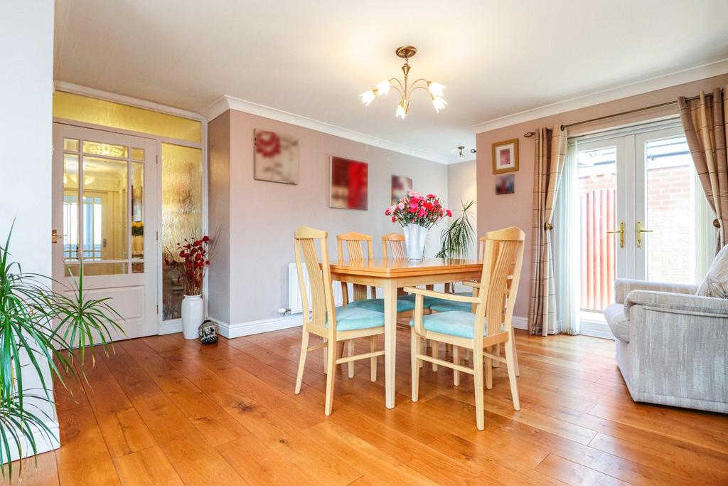 Dining Lounge